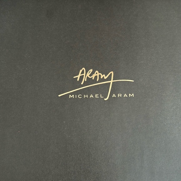 Michael Aram Brand New Olive Branch Gold Cheeseboard with Knife set - Picture 2 of 3